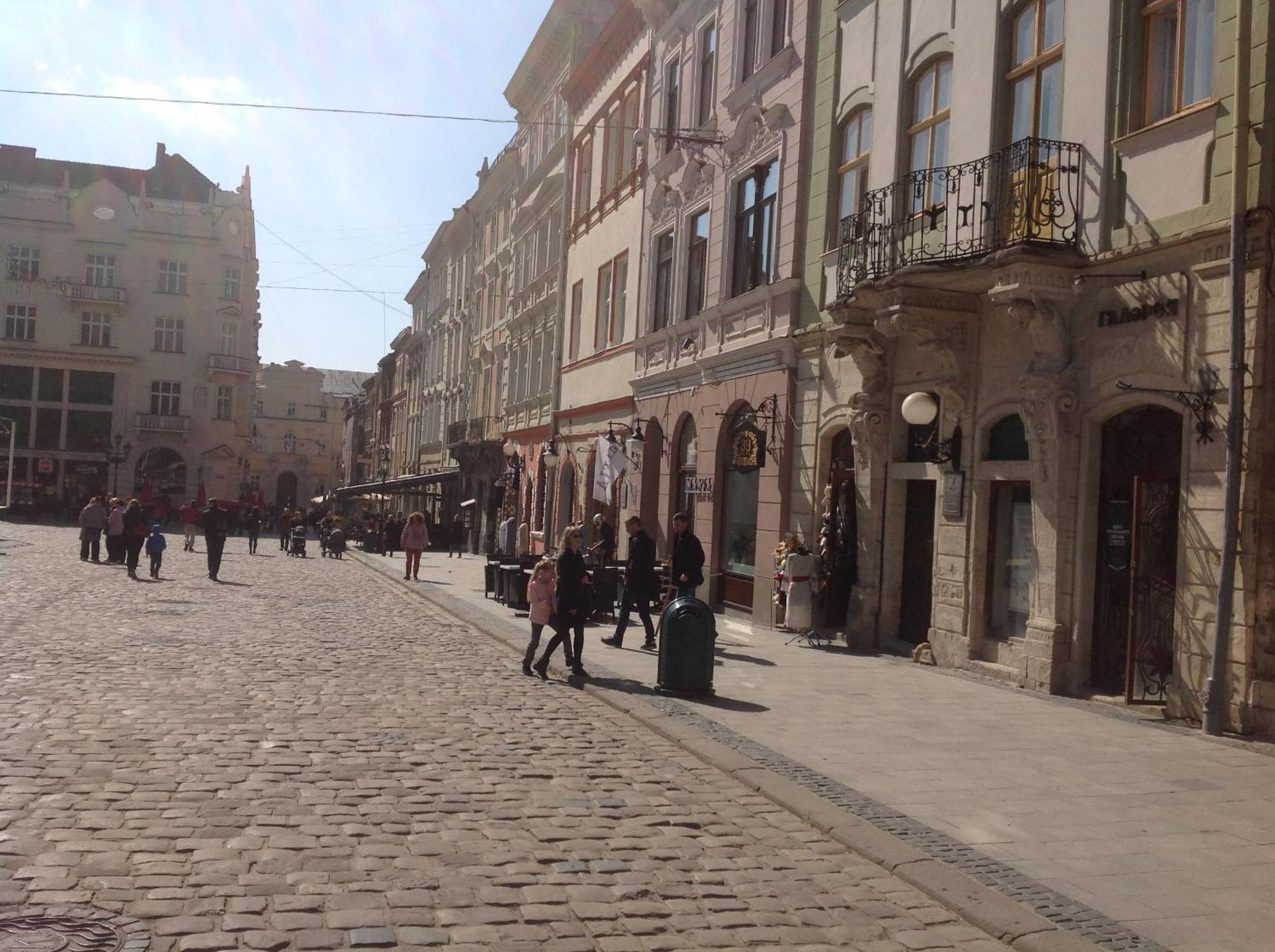 Apartments On Plocsha Rynok 40 Lviv Exterior photo
