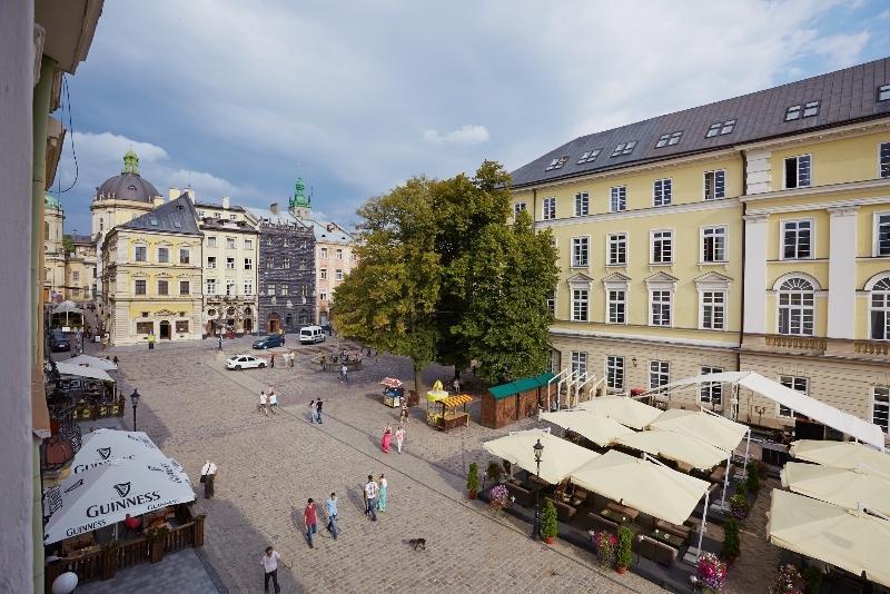 Apartments On Plocsha Rynok 40 Lviv Exterior photo